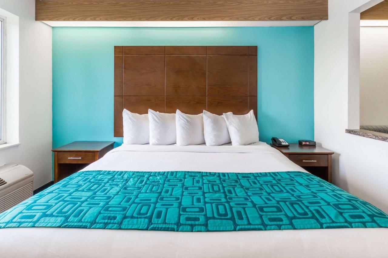 Howard Johnson By Wyndham Vancouver Hotel & Suites Luaran gambar