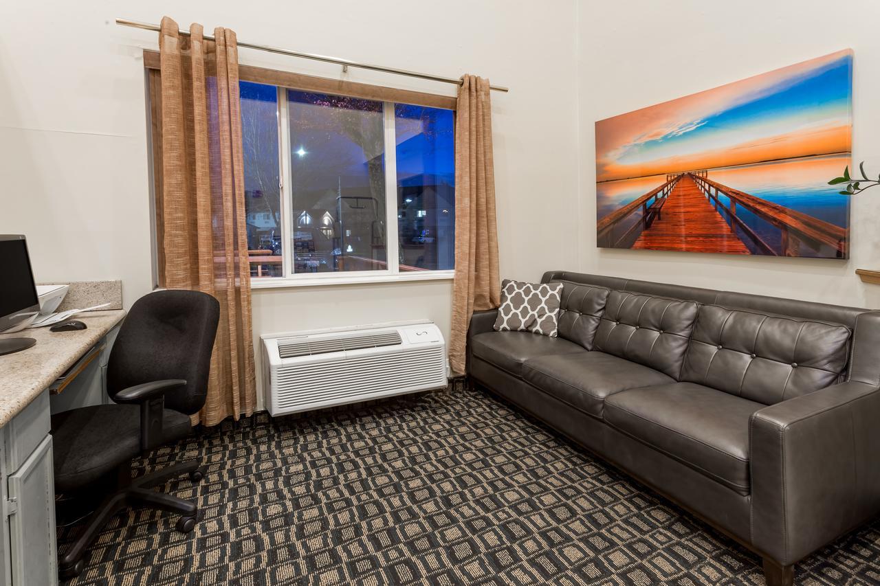 Howard Johnson By Wyndham Vancouver Hotel & Suites Luaran gambar