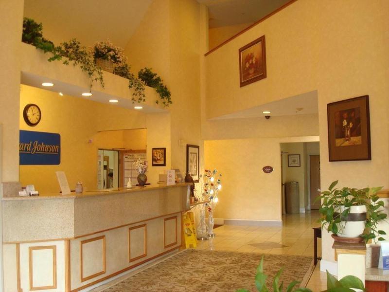 Howard Johnson By Wyndham Vancouver Hotel & Suites Luaran gambar