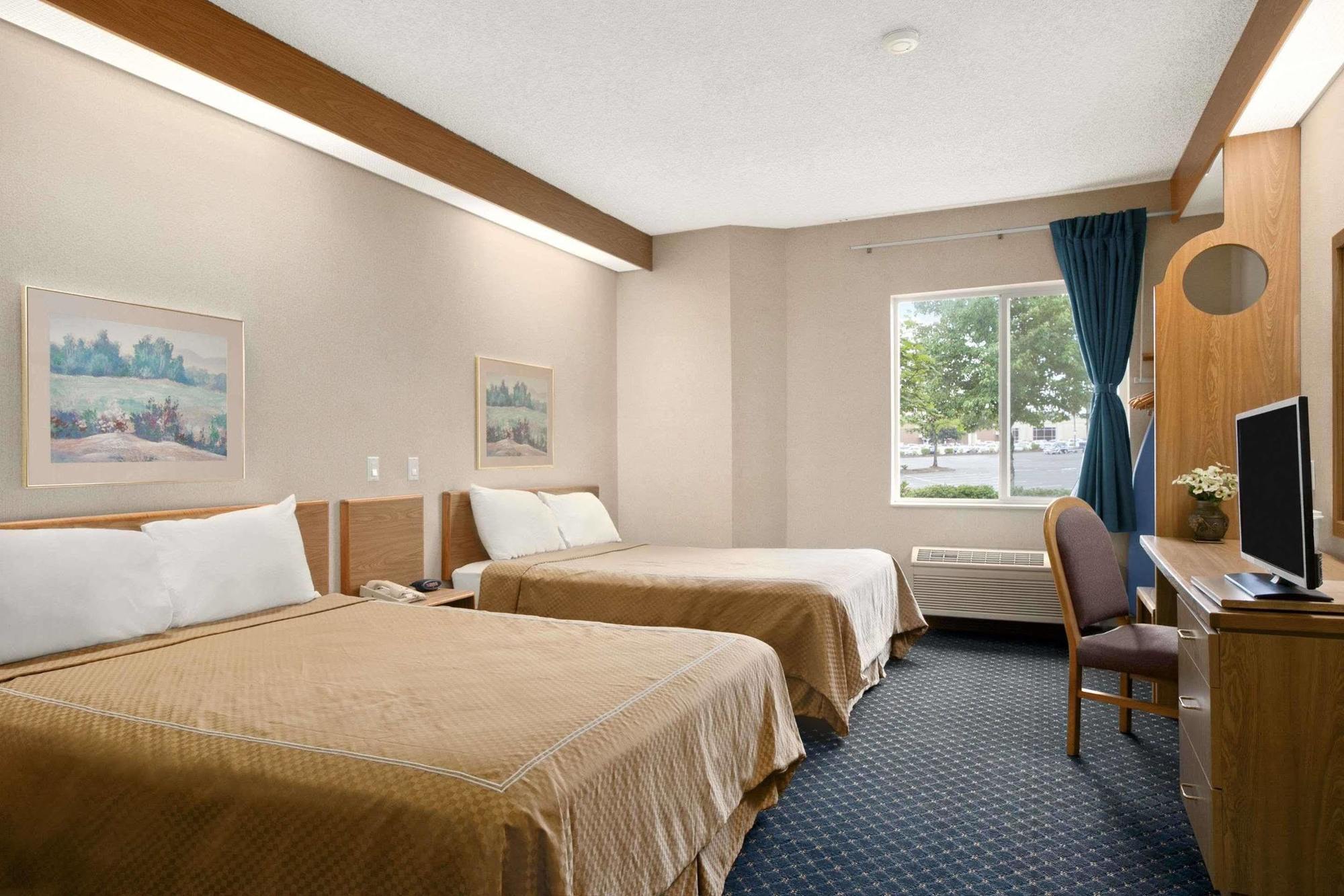 Howard Johnson By Wyndham Vancouver Hotel & Suites Luaran gambar